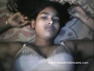 Beautiful Desi Indian Girl Fucked - IndianHiddenCams.com